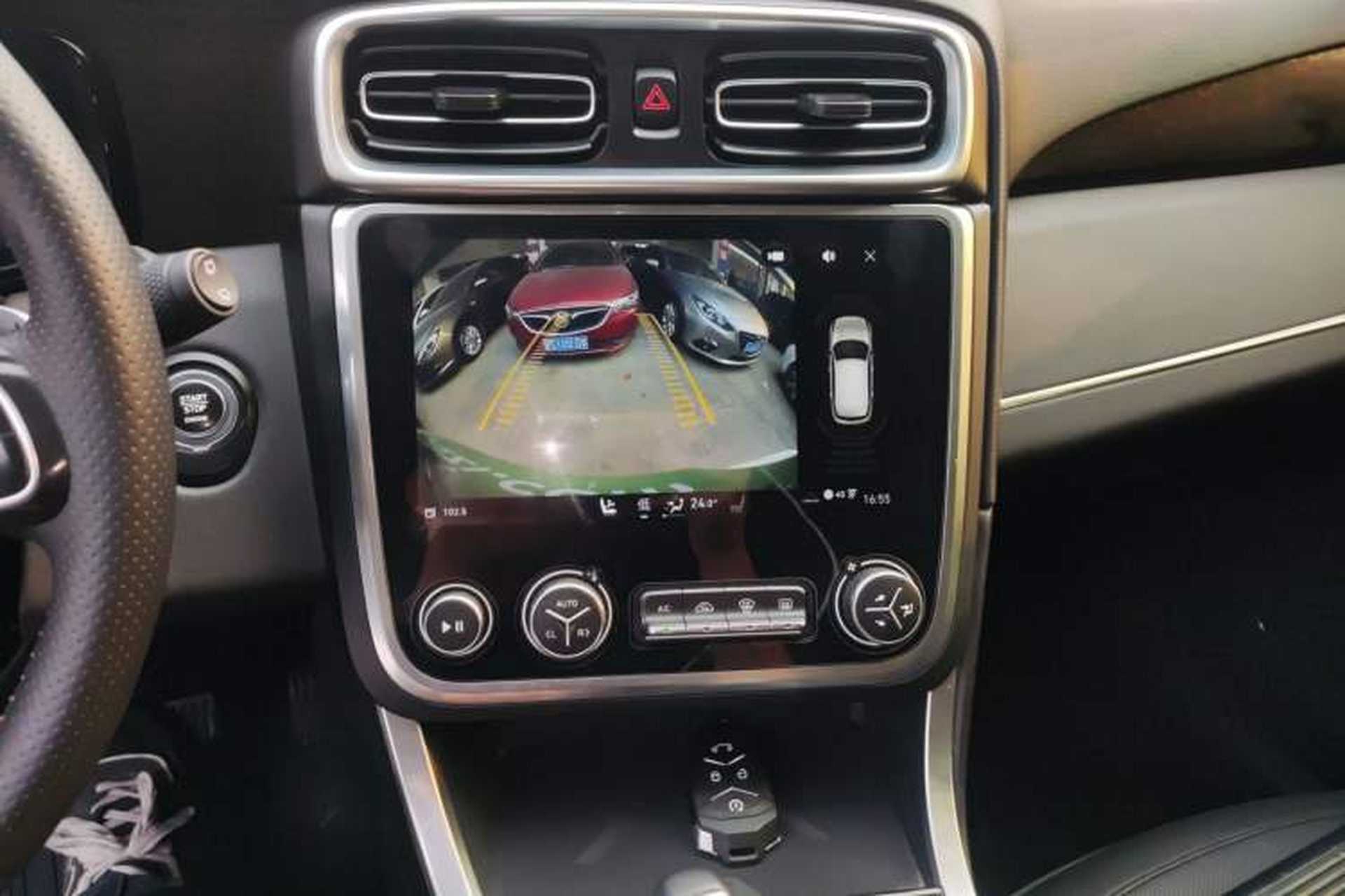 Used Lynk & Co 01 2017 2.0T Four-Wheel Drive Pro Edition Audio And AC Panel