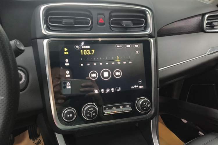 Used Lynk & Co 01 2017 2.0T Four-Wheel Drive Pro Edition Audio And AC Panel