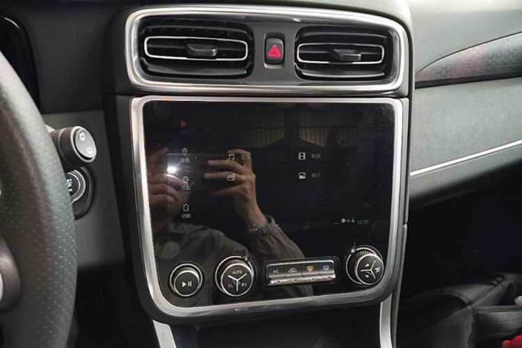Used Lynk & Co 01 2017 2.0T Four-Wheel Drive Pro Edition Audio And AC Panel