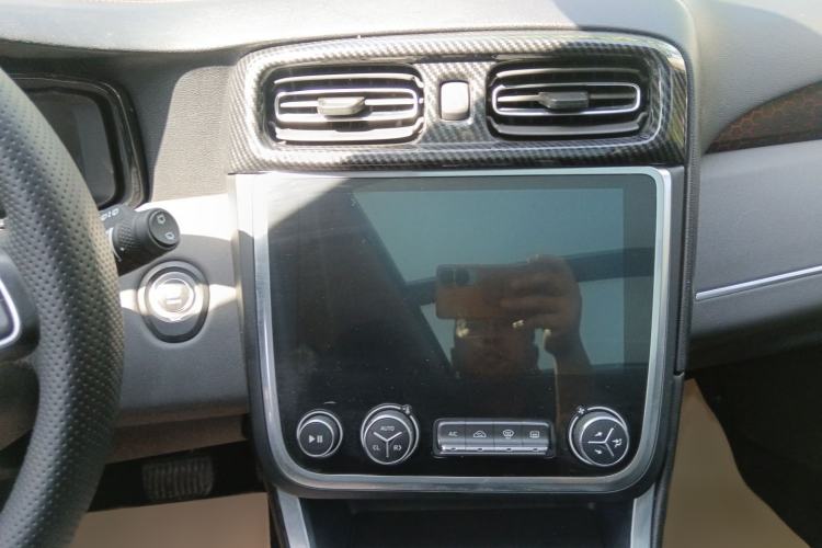 Used Lynk & Co 01 2017 2.0T Four-Wheel Drive Pro Edition Audio And AC Panel