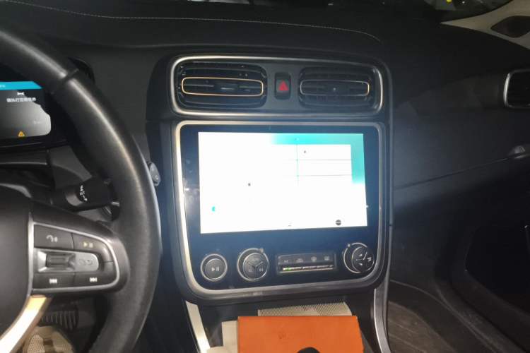 Used Lynk & Co 01 2017 2.0T Two-Wheel Drive Pro Edition Audio And AC Panel
