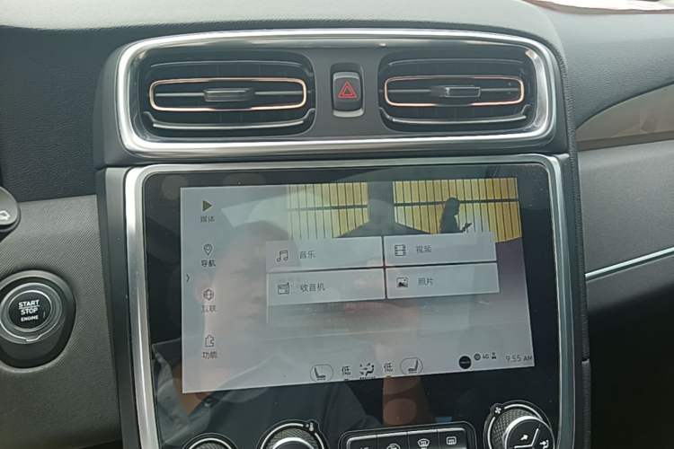 Used Lynk & Co 01 2017 2.0T Two-Wheel-Drive Version Audio And AC Panel