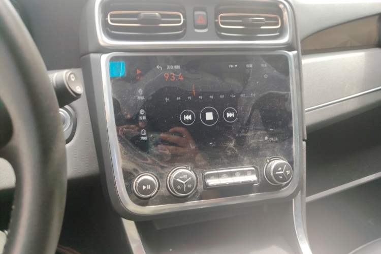 Used Lynk & Co 01 2017 2.0T Two-Wheel-Drive Version Audio And AC Panel