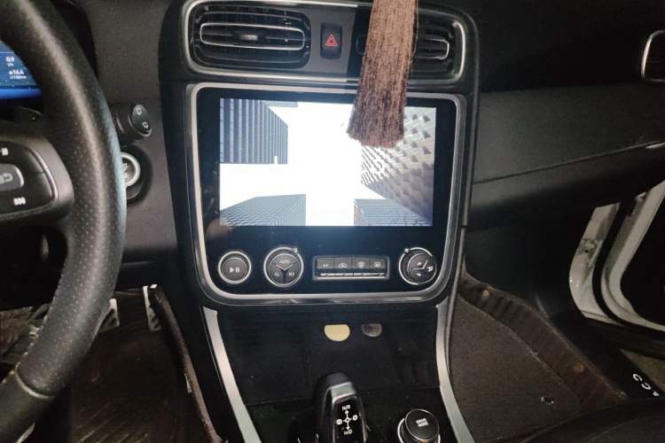 Used Lynk & Co 01 2017 2.0T Four-Wheel Drive Pro Edition Audio And AC Panel