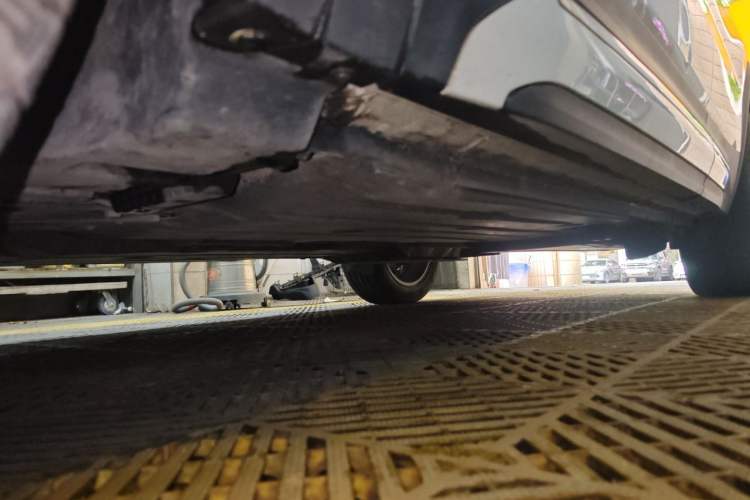 Used Lynk & Co 01 2017 2.0T Two-Wheel-Drive Version Chassis Front Left