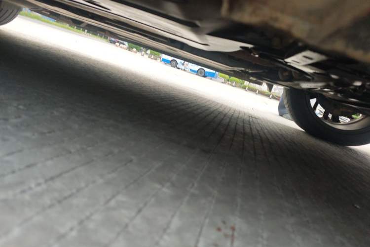 Used Lynk & Co 01 2017 2.0T Four-Wheel Drive Pro Edition Chassis Front Right