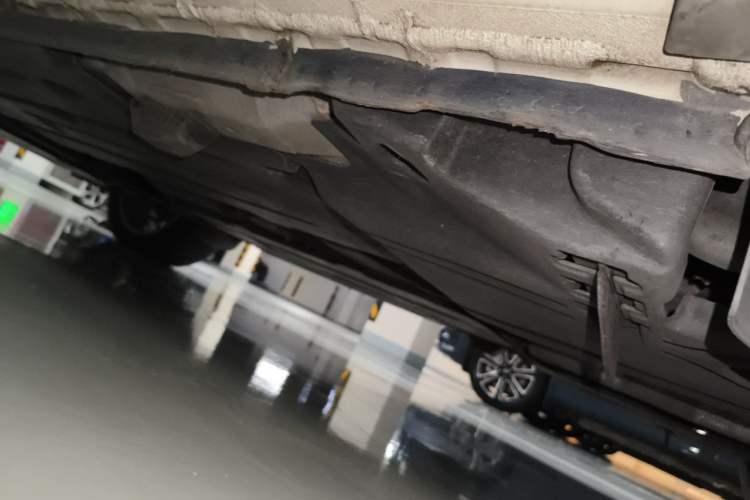 Used Lynk & Co 01 2017 2.0T Two-Wheel Drive Pro Edition Chassis Rear Left