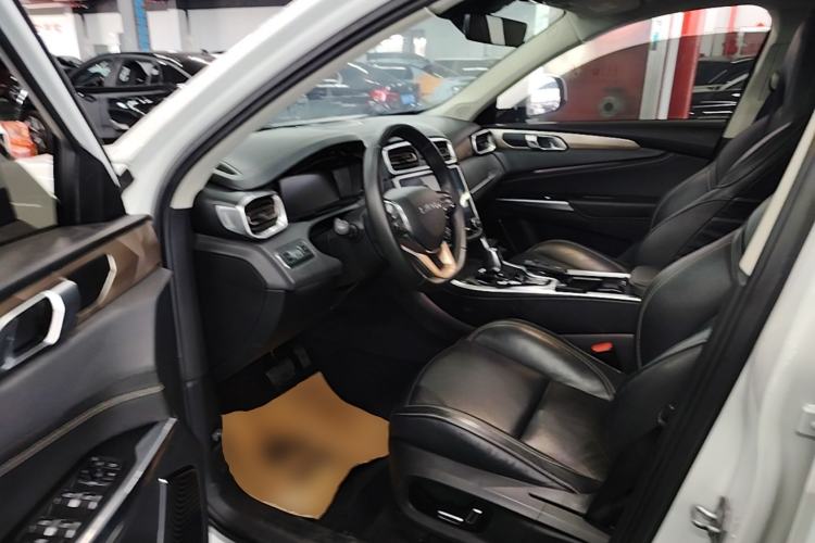 Used Lynk & Co 01 2017 2.0T Two-Wheel-Drive Version Driver Seat