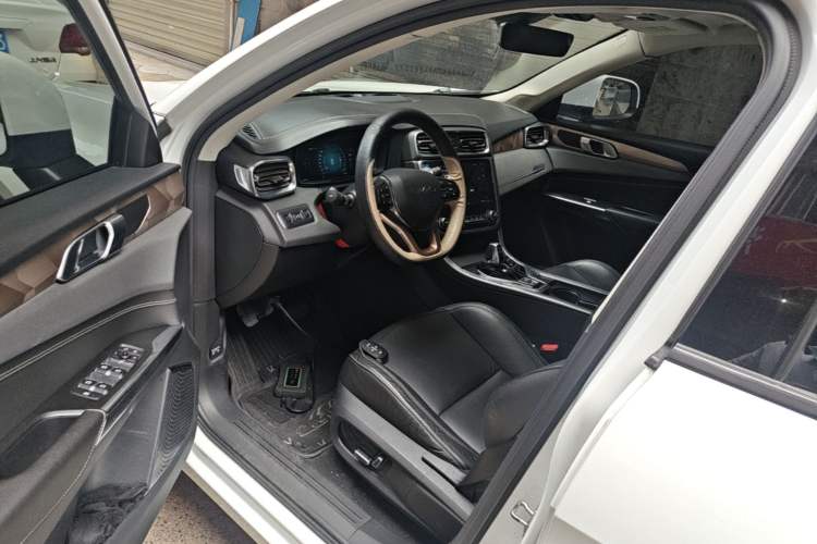 Used Lynk & Co 01 2017 2.0T Two-Wheel-Drive Version Driver Seat