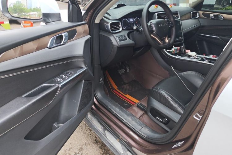 Used Lynk & Co 01 2017 2.0T Two-Wheel-Drive Version Driver Seat