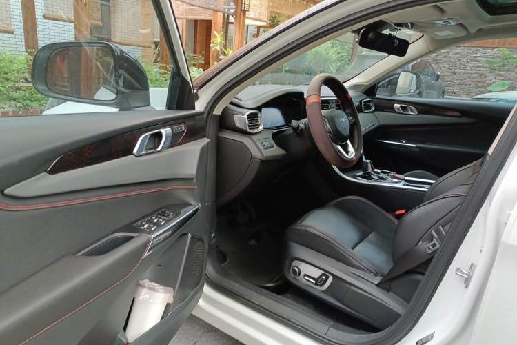 Used Lynk & Co 01 2017 2.0T Four-Wheel Drive Pro Edition Driver Seat