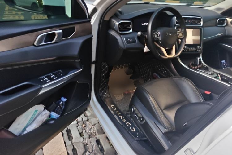 Used Lynk & Co 01 2017 2.0T Two-Wheel Drive Pro Edition Driver Seat
