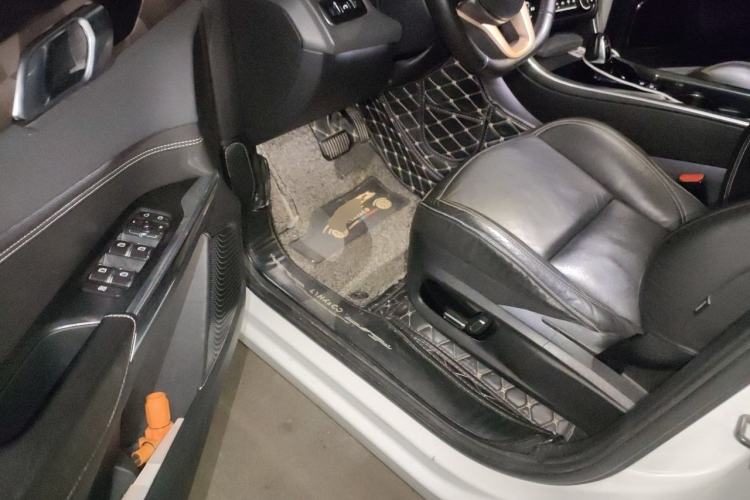 Used Lynk & Co 01 2017 2.0T Two-Wheel-Drive Version Driver Seat