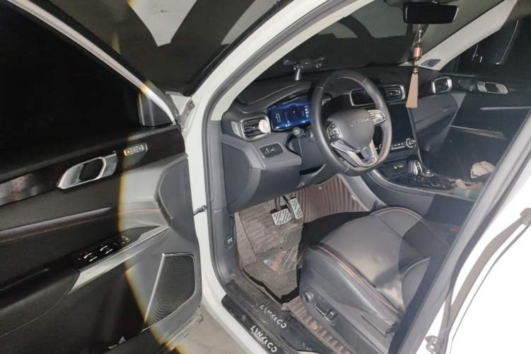 Used Lynk & Co 01 2017 2.0T Four-Wheel Drive Pro Edition Driver Seat