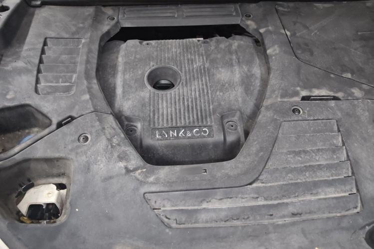 Used Lynk & Co 01 2017 2.0T Two-Wheel-Drive Version Engine Bay
