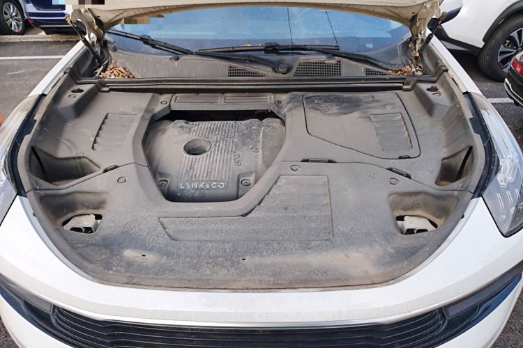 Used Lynk & Co 01 2017 2.0T Two-Wheel Drive Pro Edition Engine Bay