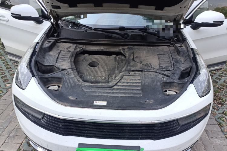 Used Lynk & Co 01 2017 2.0T Two-Wheel Drive Pro Edition Engine Bay