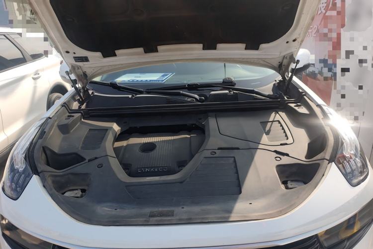 Used Lynk & Co 01 2017 2.0T Two-Wheel Drive Pro Edition Engine Bay