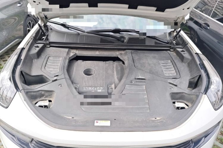 Used Lynk & Co 01 2017 2.0T Two-Wheel Drive Pro Edition Engine Bay