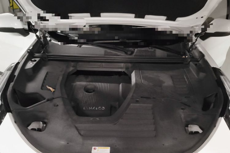 Used Lynk & Co 01 2017 2.0T Two-Wheel Drive Pro Edition Engine Bay