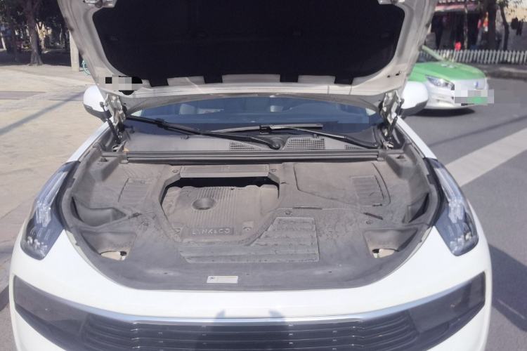 Used Lynk & Co 01 2017 2.0T Two-Wheel Drive Pro Edition Engine Bay