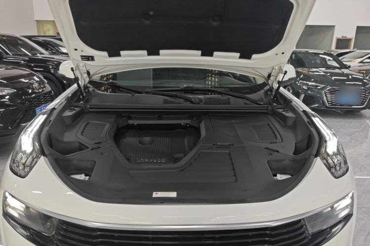 Used Lynk & Co 01 2017 2.0T Two-Wheel Drive Pro Edition Engine Bay
