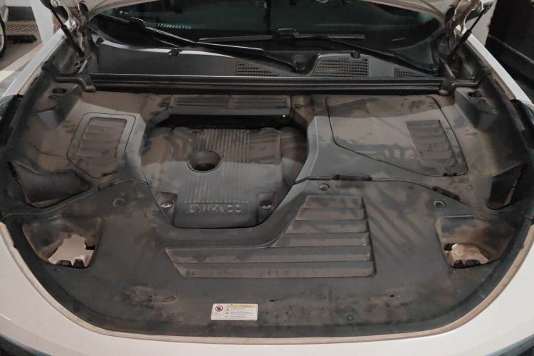 Used Lynk & Co 01 2017 2.0T Two-Wheel Drive Pro Edition Engine Bay