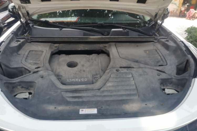 Used Lynk & Co 01 2017 2.0T Four-Wheel Drive Pro Edition Engine Bay