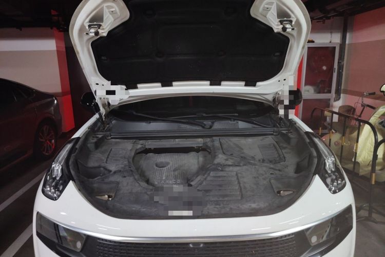 Used Lynk & Co 01 2017 2.0T Four-Wheel Drive Pro Edition Engine Bay