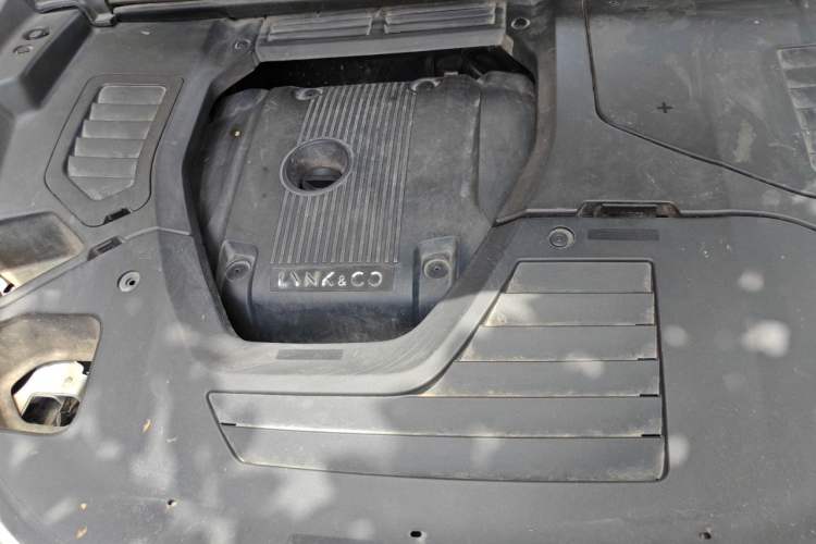 Used Lynk & Co 01 2017 2.0T Two-Wheel Drive Pro Edition Engine Bay