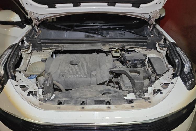 Used Lynk & Co 01 2017 2.0T Two-Wheel Drive Pro Edition Engine Bay