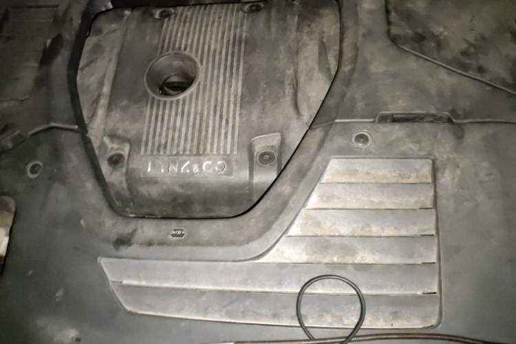 Used Lynk & Co 01 2017 2.0T Two-Wheel-Drive Version Engine Bay
