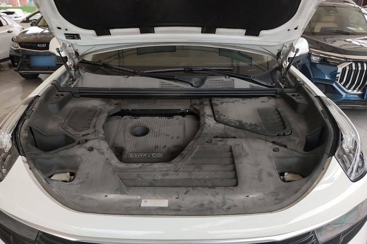 Used Lynk & Co 01 2017 2.0T Two-Wheel Drive Pro Edition Engine Bay