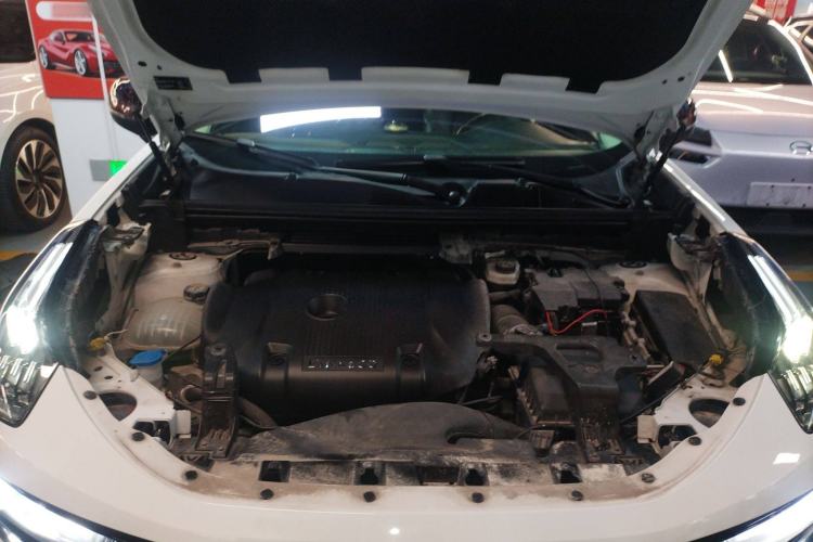 Used Lynk & Co 01 2017 2.0T Two-Wheel Drive Pro Edition Engine Bay
