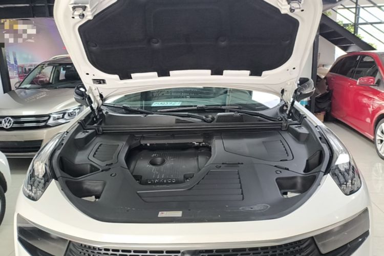 Used Lynk & Co 01 2017 2.0T Four-Wheel Drive Pro Edition Engine Bay
