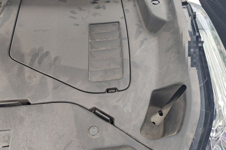Used Lynk & Co 01 2017 2.0T Two-Wheel Drive Pro Edition Engine Bay Left