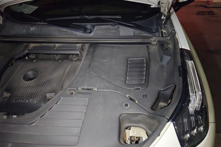 Used Lynk & Co 01 2017 2.0T Two-Wheel Drive Pro Edition Engine Bay Left