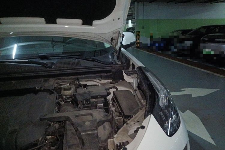 Used Lynk & Co 01 2017 2.0T Two-Wheel Drive Pro Edition Engine Bay Left