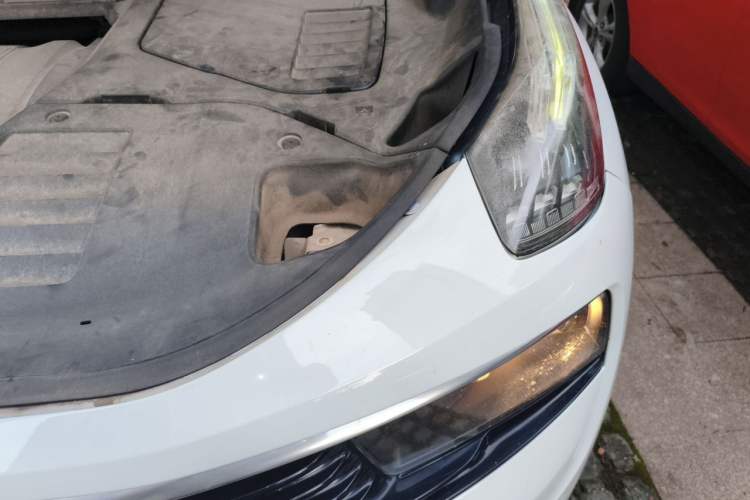 Used Lynk & Co 01 2017 2.0T Two-Wheel-Drive Version Engine Bay Left