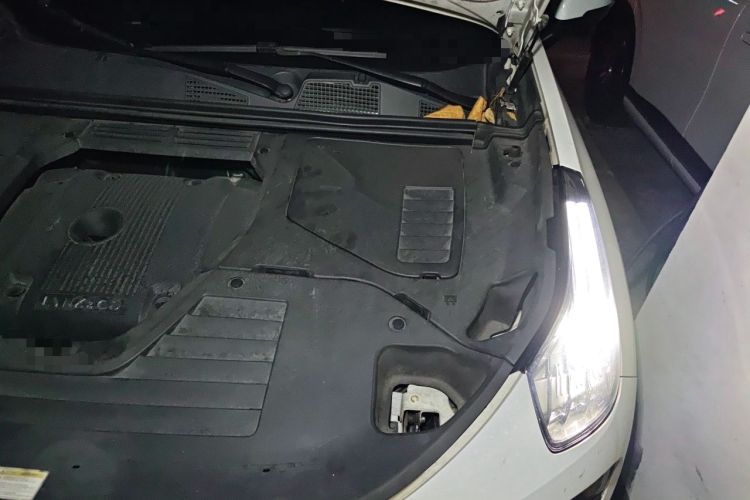 Used Lynk & Co 01 2017 2.0T Two-Wheel Drive Pro Edition Engine Bay Left