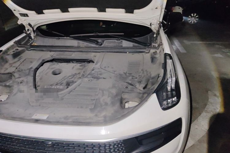 Used Lynk & Co 01 2017 2.0T Four-Wheel Drive Pro Edition Engine Bay Left