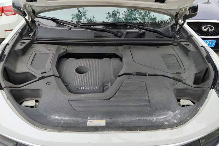 Used Lynk & Co 01 2017 2.0T Four-Wheel Drive Pro Edition Engine Bay