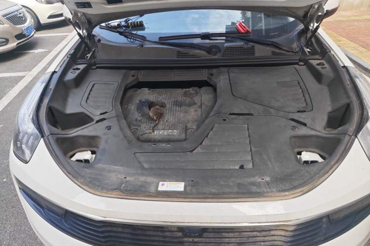 Used Lynk & Co 01 2017 2.0T Two-Wheel Drive Pro Edition Engine Bay