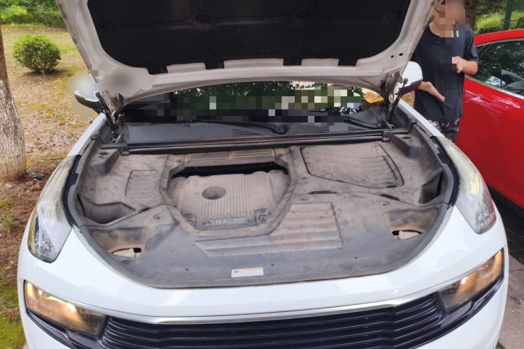 Used Lynk & Co 01 2017 2.0T Two-Wheel-Drive Version Engine Bay