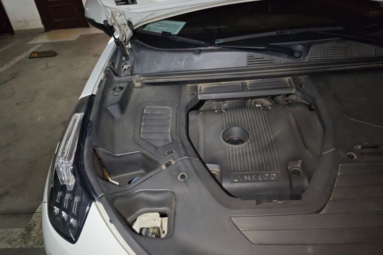 Used Lynk & Co 01 2017 2.0T Two-Wheel Drive Pro Edition Engine Bay Right
