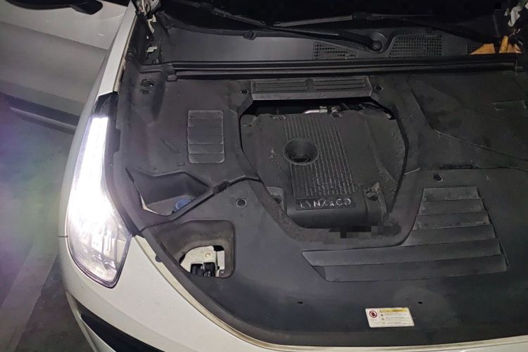 Used Lynk & Co 01 2017 2.0T Two-Wheel Drive Pro Edition Engine Bay Right