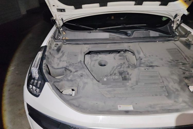 Used Lynk & Co 01 2017 2.0T Four-Wheel Drive Pro Edition Engine Bay Right