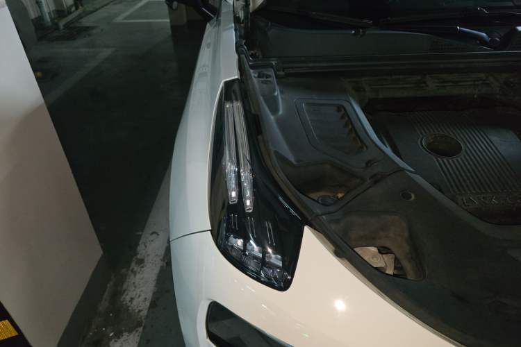 Used Lynk & Co 01 2017 2.0T Two-Wheel Drive Pro Edition Engine Bay Right