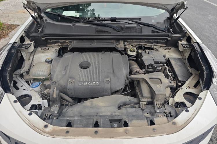 Used Lynk & Co 01 2017 2.0T Two-Wheel Drive Pro Edition Engine Bay