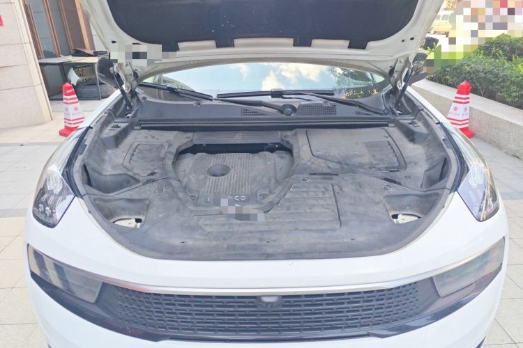 Used Lynk & Co 01 2017 2.0T Four-Wheel Drive Pro Edition Engine Bay